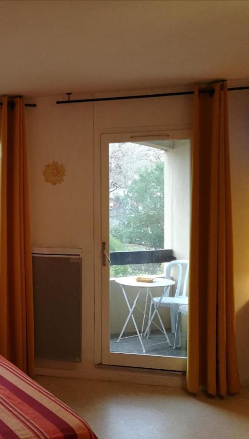 Studio "Le Rigaou" Gréoux-les-Bains Exterior foto